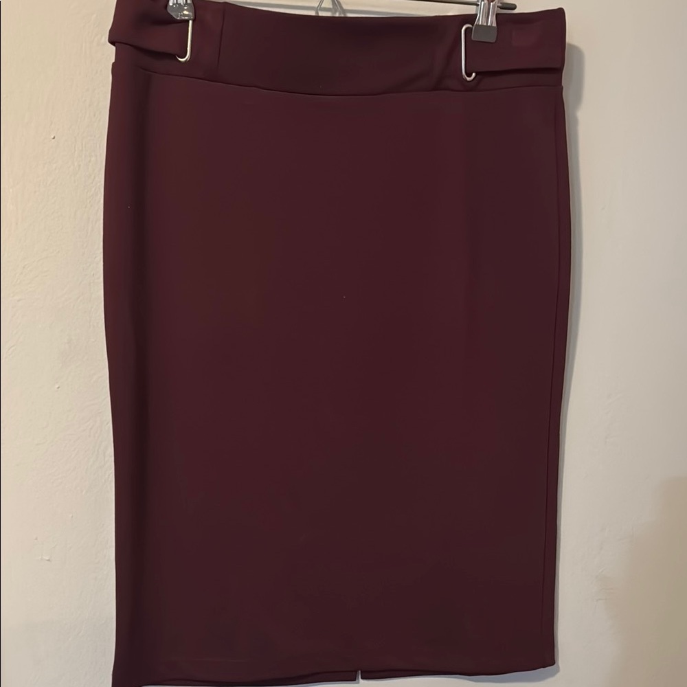 Elegant Burgundy Pencil Skirt